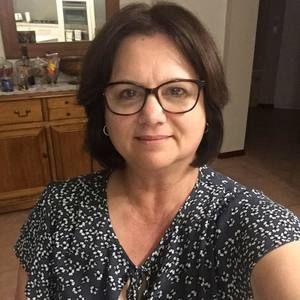 Meet your Posher, Stefania